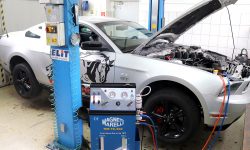 Ford Mustang GT výmena oleja v automatickej prevodovke FORD 5R55W s preplachom