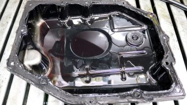 Chrysler 300C výmena oleja v automatickej prevodovke 42RLE s preplachom