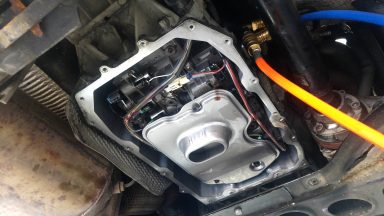Audi Q7 Tiptronic výmena oleja v prevodovke s preplachom