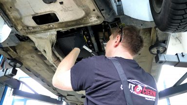 BMW X3 E83 výmena oleja v automatickej prevodovke ZF 6HP s preplachom BMW X3 E83 výmena oleja v automatickej prevodovke ZF 6HP s preplachom