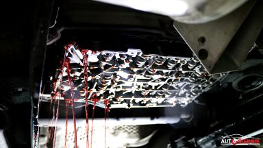MERCEDES-BENZ GL X164 výmena oleja v automatickej prevodovke 7G-TRONIC s preplachom