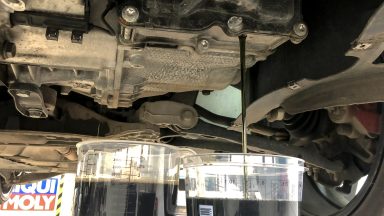 VW Golf VI výmena oleja v 7 stupňovej automatickej prevodovke DSG 0AM (DQ200)