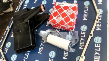 Audi A4 výmena oleja v automatickej prevodovke S-tronic s preplachom Audi A4 výmena oleja v automatickej prevodovke S-tronic s preplachom