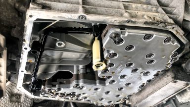 Audi A6 výmena oleja v automatickej prevodovke S-tronic s preplachom Audi A6 výmena oleja v automatickej prevodovke S-tronic s preplachom