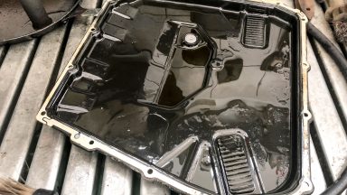 Audi A6 výmena oleja v automatickej prevodovke S-tronic s preplachom Audi A6 výmena oleja v automatickej prevodovke S-tronic s preplachom