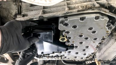 Audi A6 výmena oleja v automatickej prevodovke S-tronic s preplachom Audi A6 výmena oleja v automatickej prevodovke S-tronic s preplachom