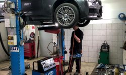 BMW F30 335i výmena oleja v automatickej prevodovke ZF 8HP s preplachom